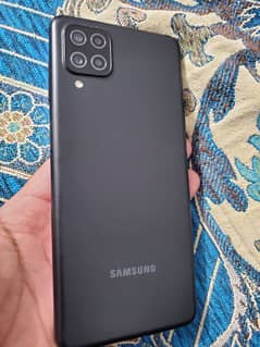 Samsung A12