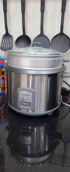 Kenwood brand Electric rice cooker with steamer