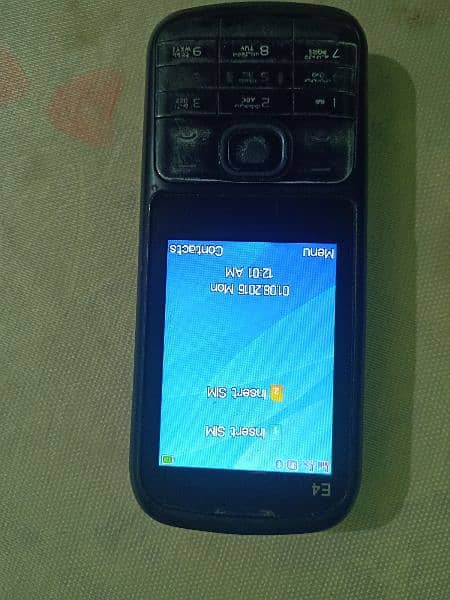 Q Mobile E4i 10/10 condition nice battery  keyboard mobile 2