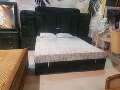 bed set / poshish bed for sale / double bed