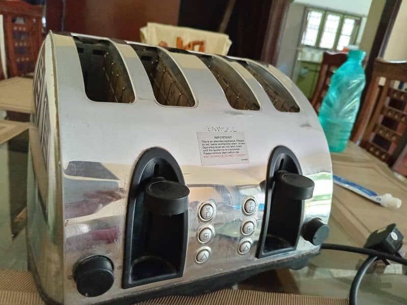 Kenwood toaster 4 PC's 0