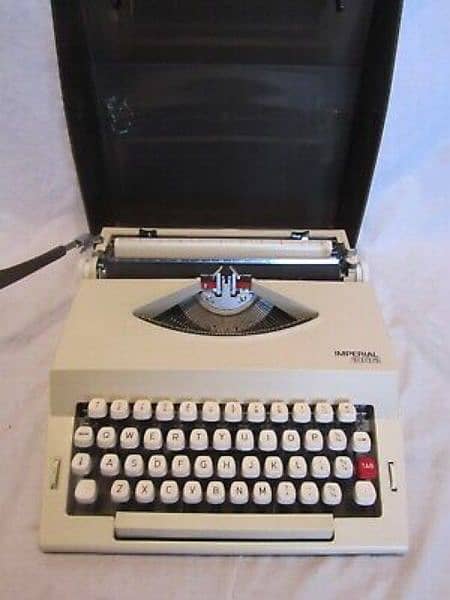 Supreme Design Imperial 2002 portable typewriter 7