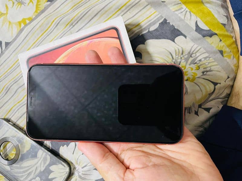 selling iPhone xr  none pta  64 gb 8