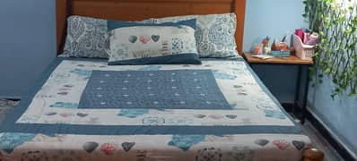 Queen size used bed wooden frame for sale