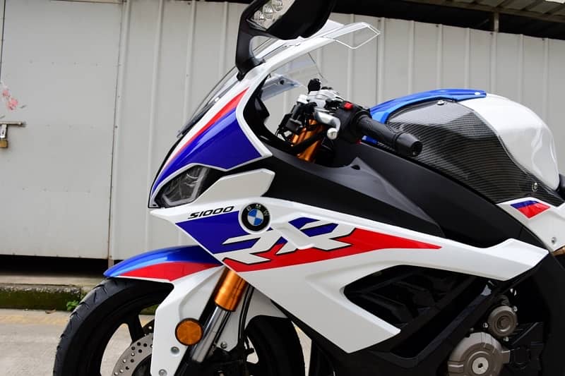 New shape BMWS1000RR 1