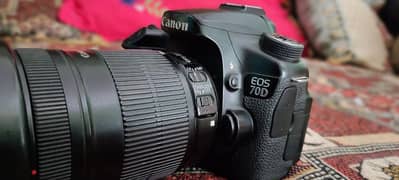 canon 70d DSLR  auto focus body with 28/105 and power bank