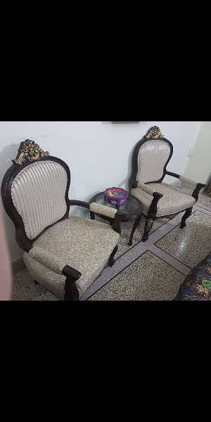 Coffee chair set in brand new condition 1