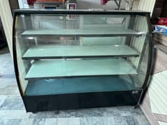 front display counter and diplay chiller