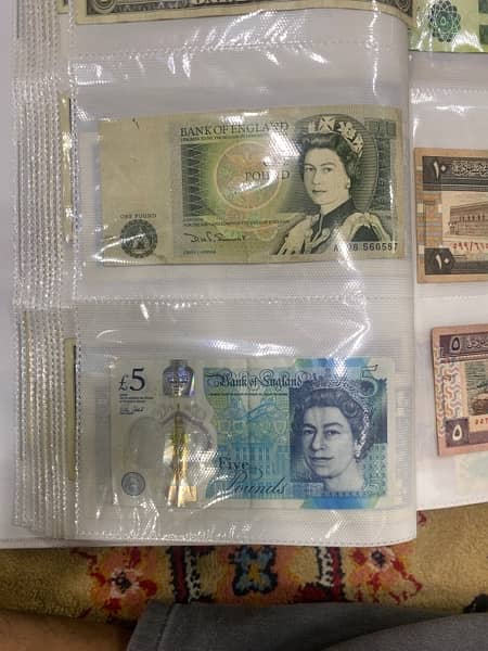 pound uk new and old banknotes old rate is 4500 queen rate is 3500 24 0