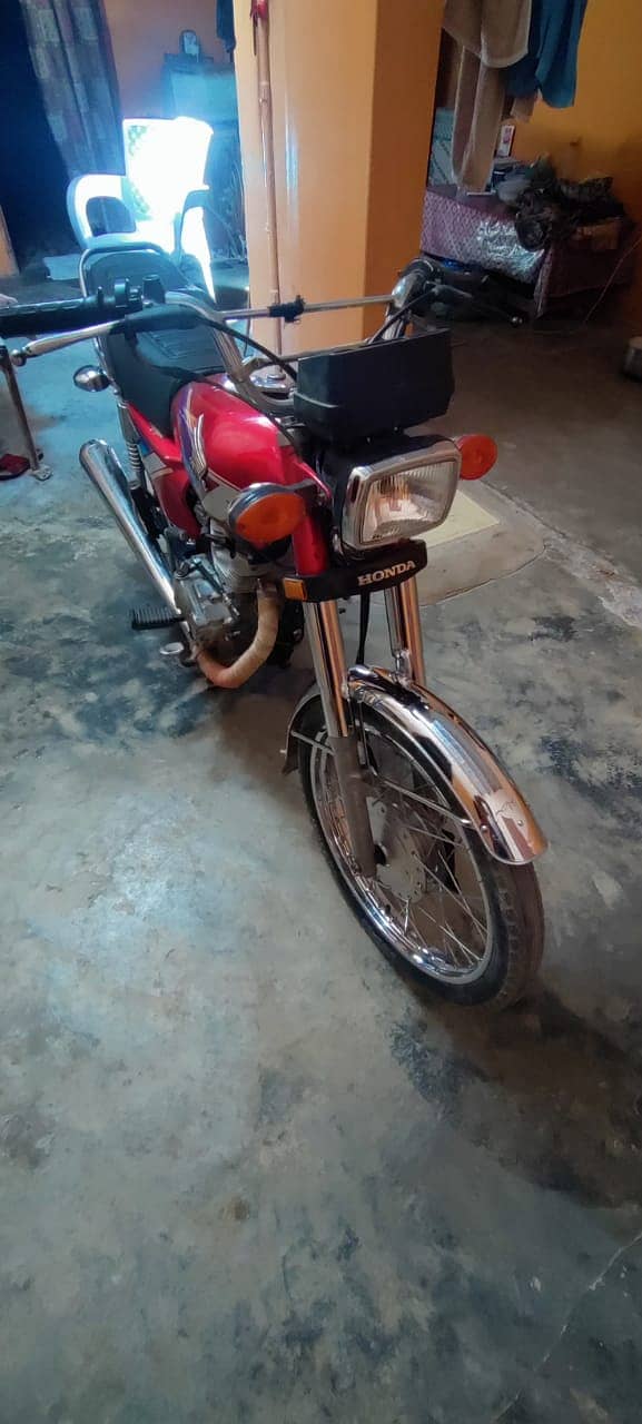 Honda CG 125 2011 4