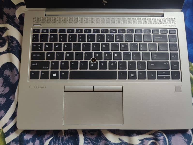 laptop i5-7th. . . . 2