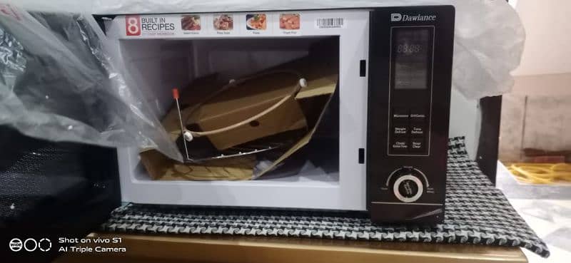 Dawlance Microwave oven DW-133G 1