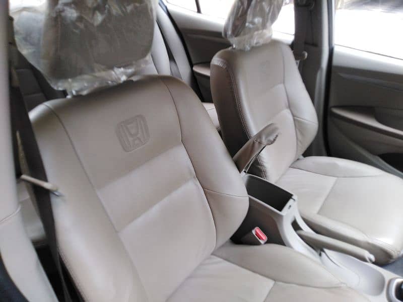 Honda City IVTEC 2014 good condition 6