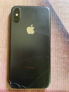 iPhone XS 64gb battery health 70 back break