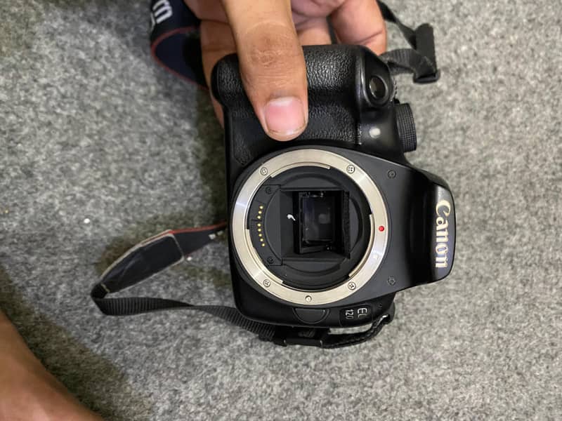 Canon 1200 D 50mm stm lense 3