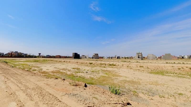 Facing Park 5 Marla Plot For Sale 45 Feet Road M7C2 Lake City Lahore 7