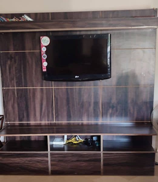 LCD wood wall with shelf 4