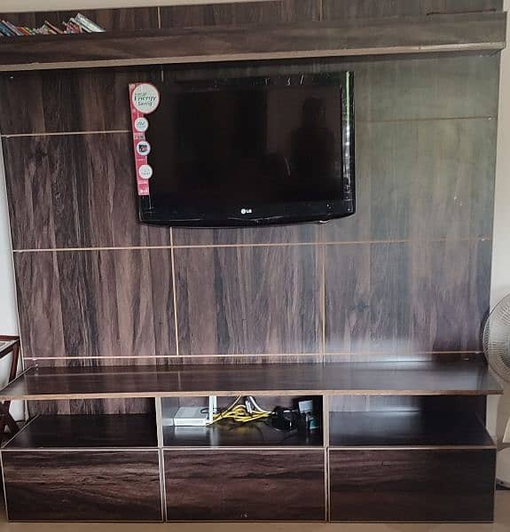 LCD wood wall with shelf 5