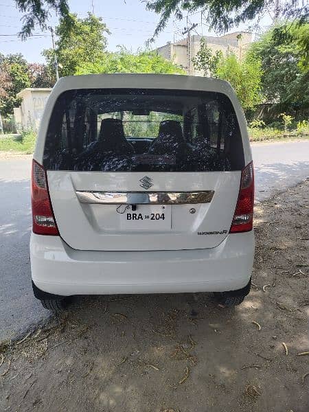 Suzuki Wagon R 2018 3