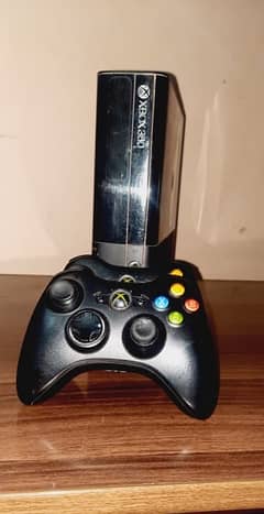 Xbox 360 slim 500gb with games