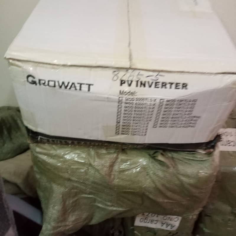 ہائی کوالٹی کے انورٹرز دستیاب ہیں۔ Growatt 10KW on gird 10