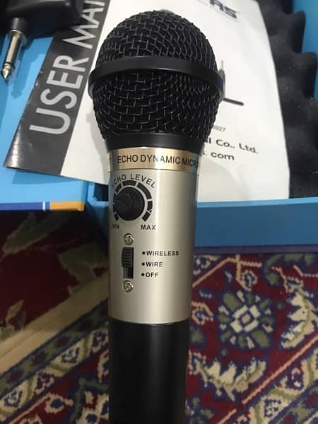 microphone wireless +wire  دوعدد two piece 4