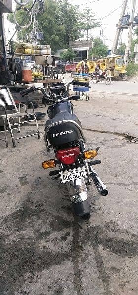 Honda Cd 70 for urgent sell fullfinal 145 ha is sy kam Waly msg ni kry 2