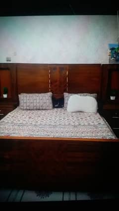 king size bed with 2 side tables just 54000