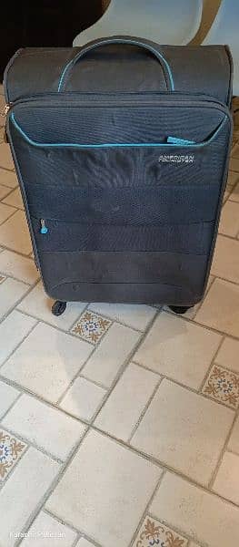 American Tourister 22 inches luggage bag 1