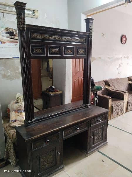 Dressing table for sale 0