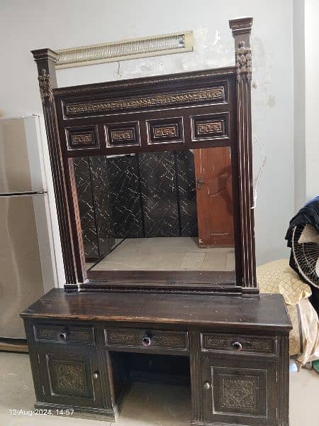 Dressing table for sale 3