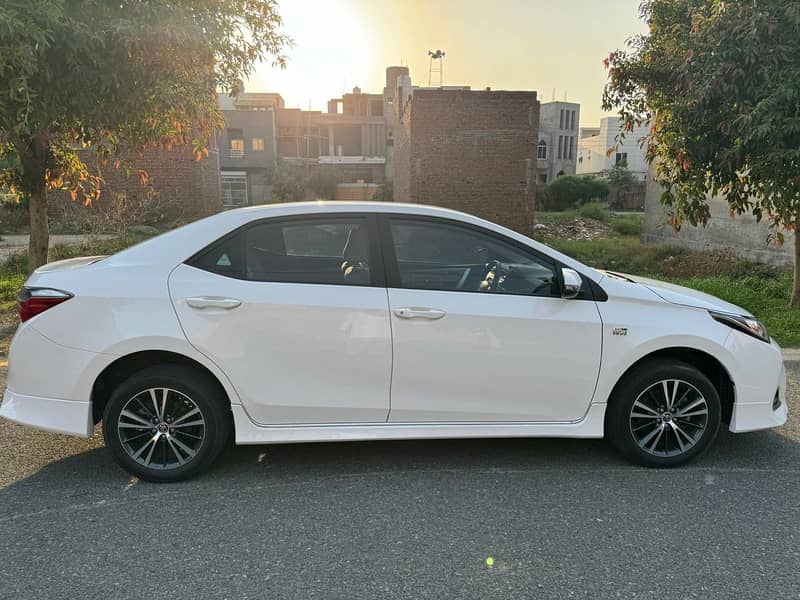 Toyota Corolla Altis X Automatic 1.6 2022 Model 2