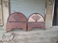 single bed for sale good condition contact number 03165748293