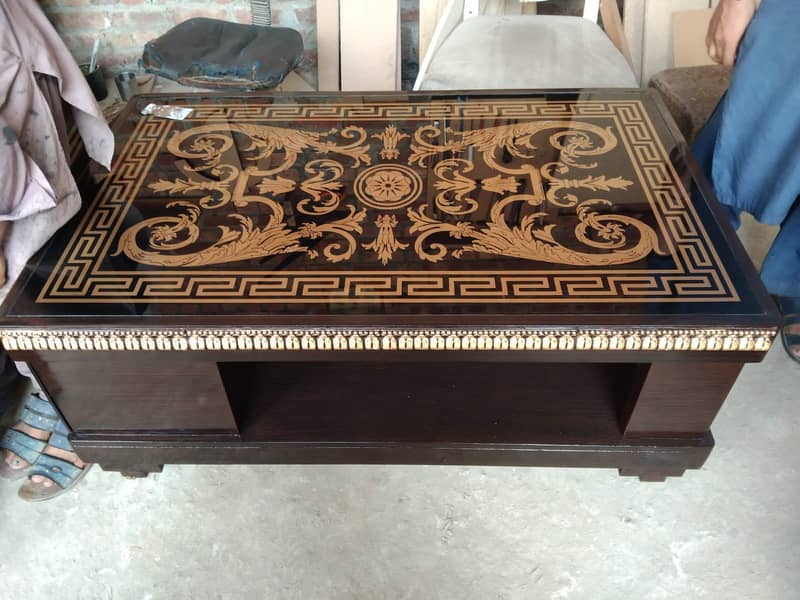 Antique Design Center Table & Coffee Tables 10