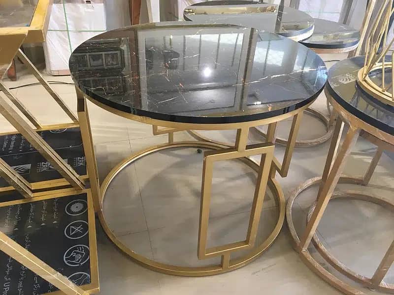 Antique Design Center Table & Coffee Tables 16