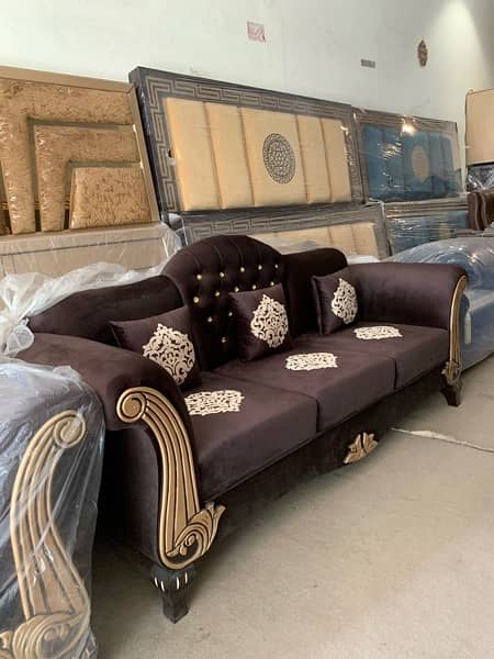 Dark Brown Beautiful Sofa Set 0