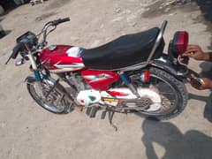 2016 model Honda Ye hai Condition hy