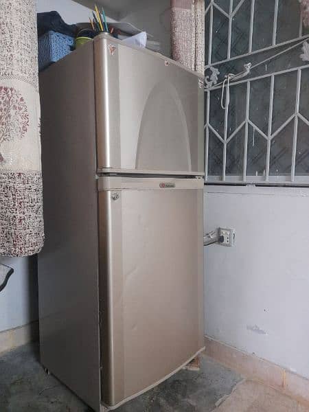 used as new all ok dawlance fridge in best condition 1