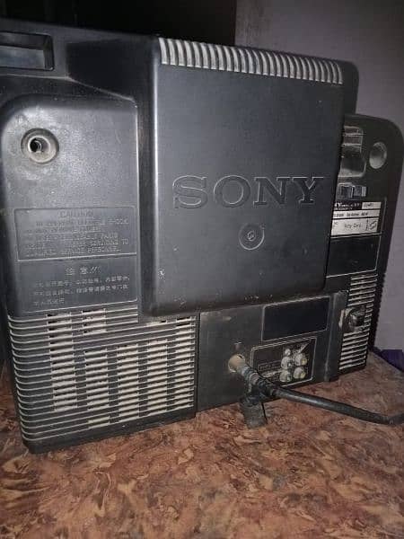 Sony original tv 14 inch hai 15