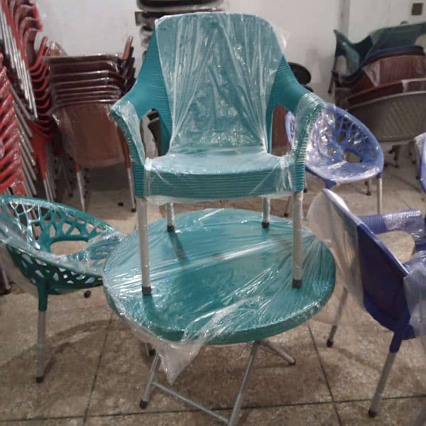 Chairs / plastic chairs / pure plastic chairs / wavy plastic chairs 13