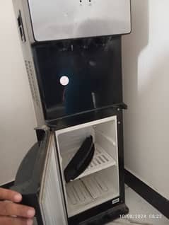 Dispenser cooler 0