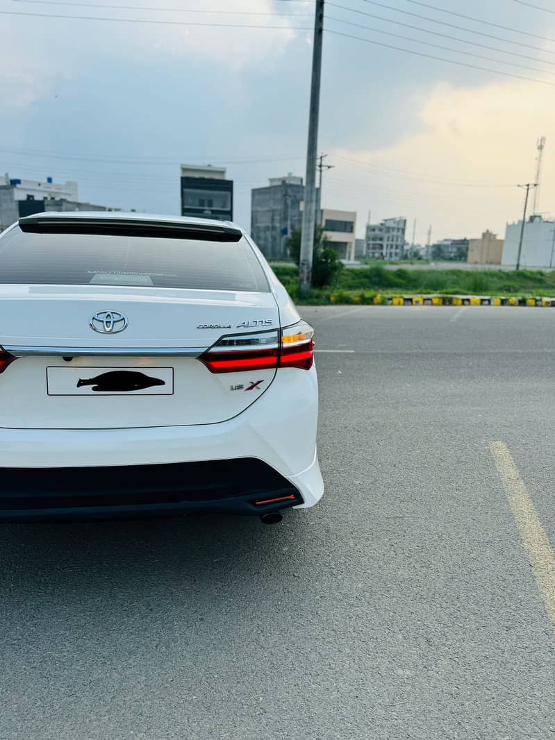 Toyota Corolla Altis Automatic 1.6 2019 17