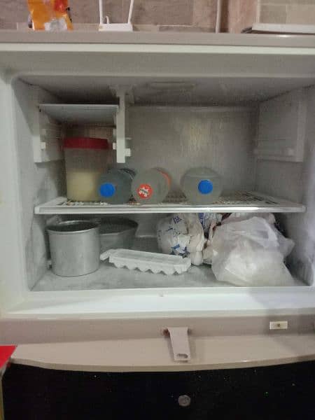 used dowlance fridge for sale 3