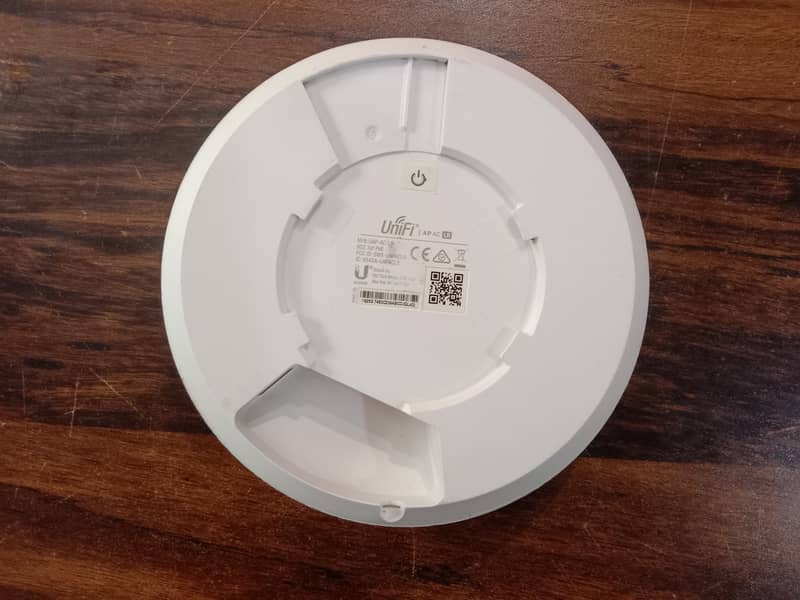 Ubiquiti UniFi AP-AC-LR | UAP-AC-LR | Access Point (Branded Used) 9