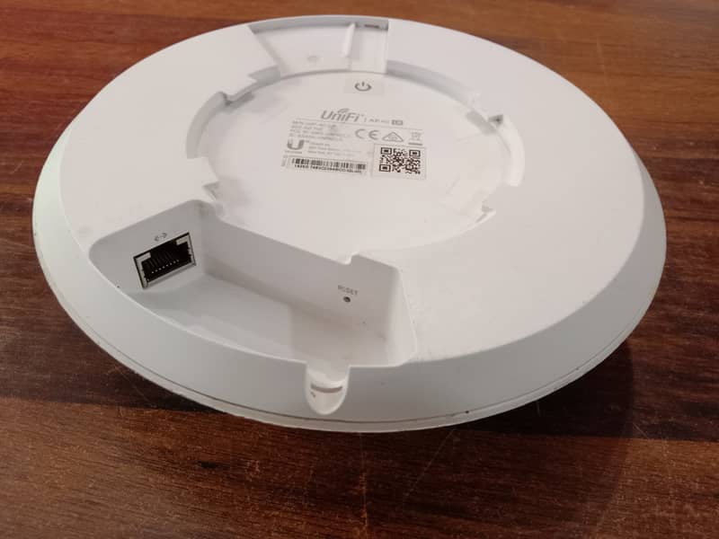 Ubiquiti UniFi AP-AC-LR | UAP-AC-LR | Access Point (Branded Used) 10