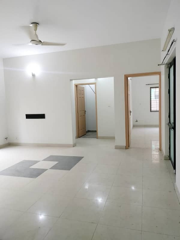 10 Marla 3 Bed House For Rent In Askari 11 4