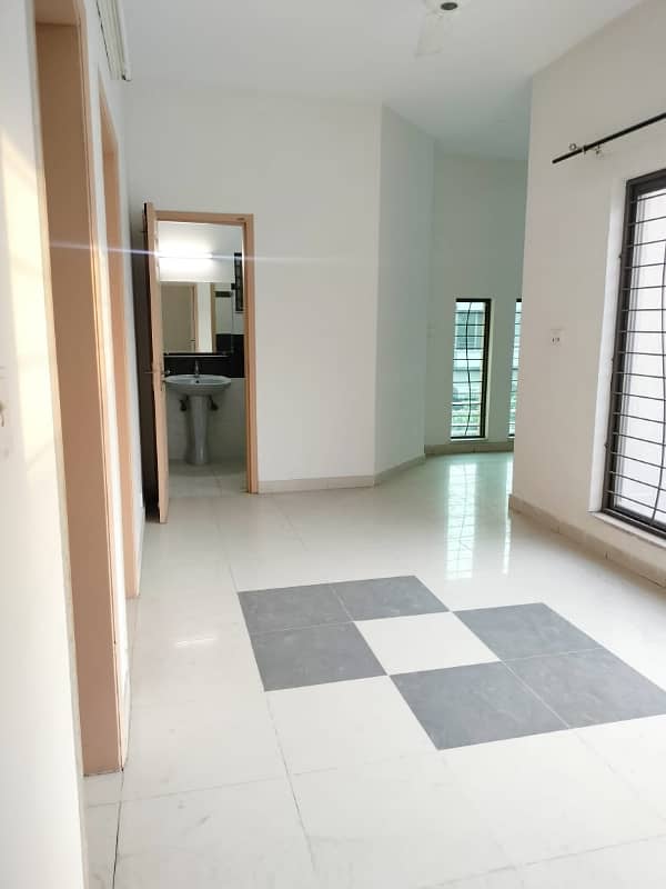 10 Marla 3 Bed House For Rent In Askari 11 7