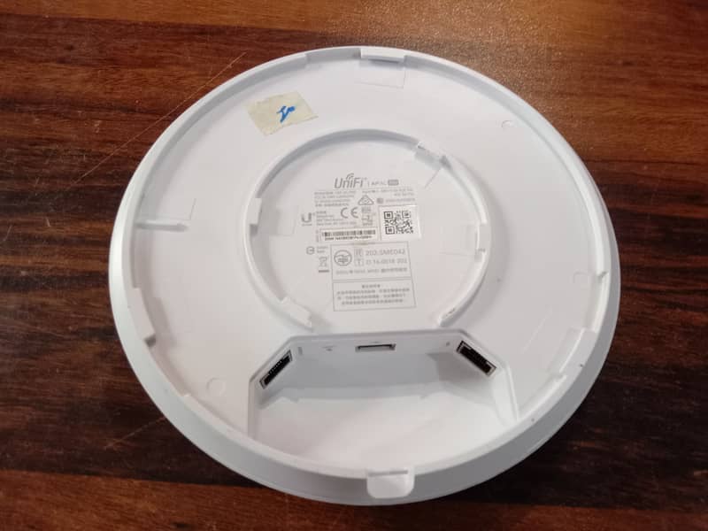 Ubiquiti UniFi AP-AC-PRO | UAP-AC-PRO | Access Point (Branded Used) 7