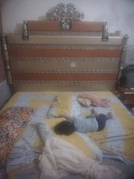 Furniture set Bed Dressing showcase and Bed side Tables good condition 1