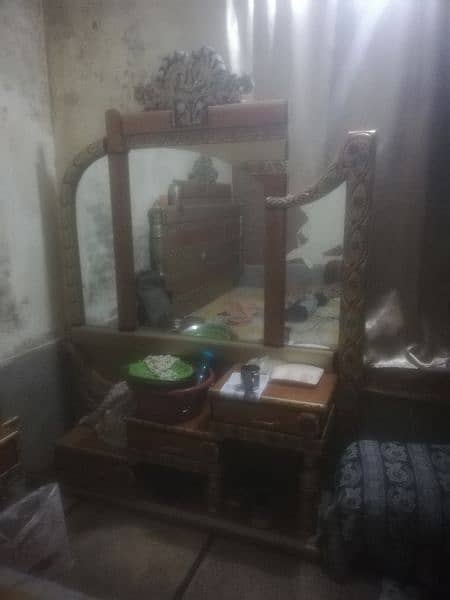 Furniture set Bed Dressing showcase and Bed side Tables good condition 5